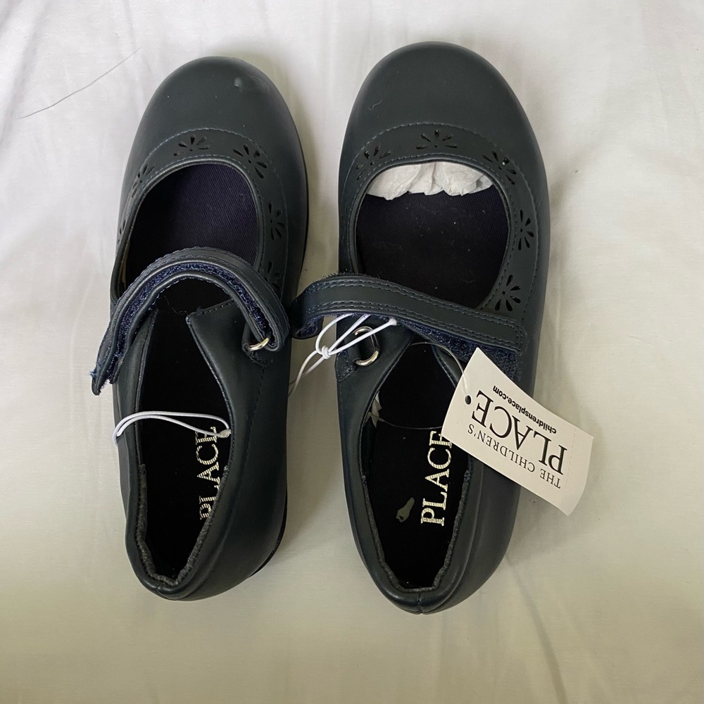 Children’s Place girl shoes sz 13 nwt